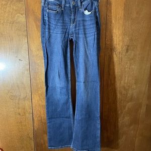 Hollister 00S w23 l30